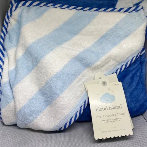 Cloud island Baby  Hooded Towel  (1 Count) - Picture 6 of 6